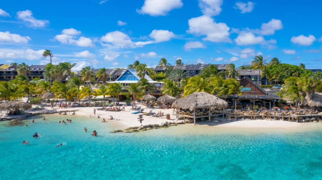 Curacao Lions Dive Beach