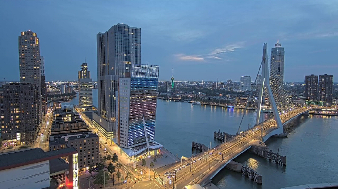 Rotterdam - Erasmusbrug Noordzijde