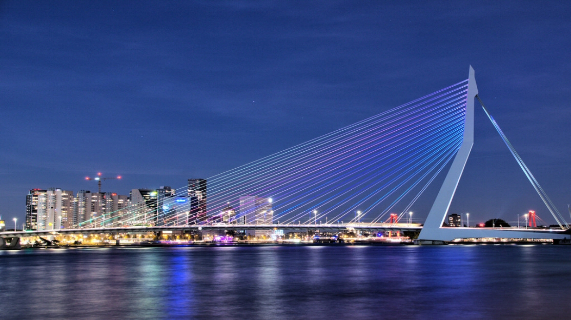 Rotterdam Erasmusbrug Zuidzijde